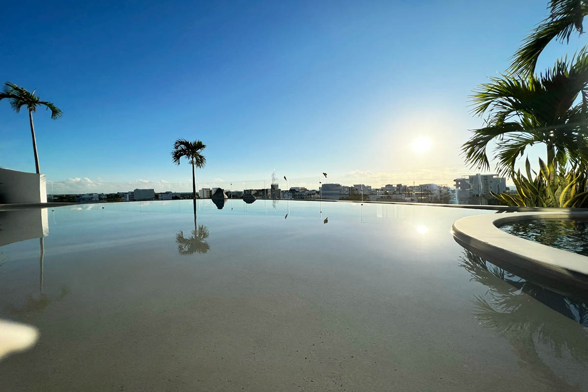 Comedor Valenia 218 | PLAYA DEL CARMEN